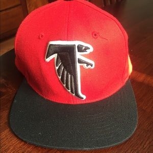 vintage falcons hat